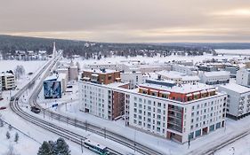 Winter Arctic Apartment